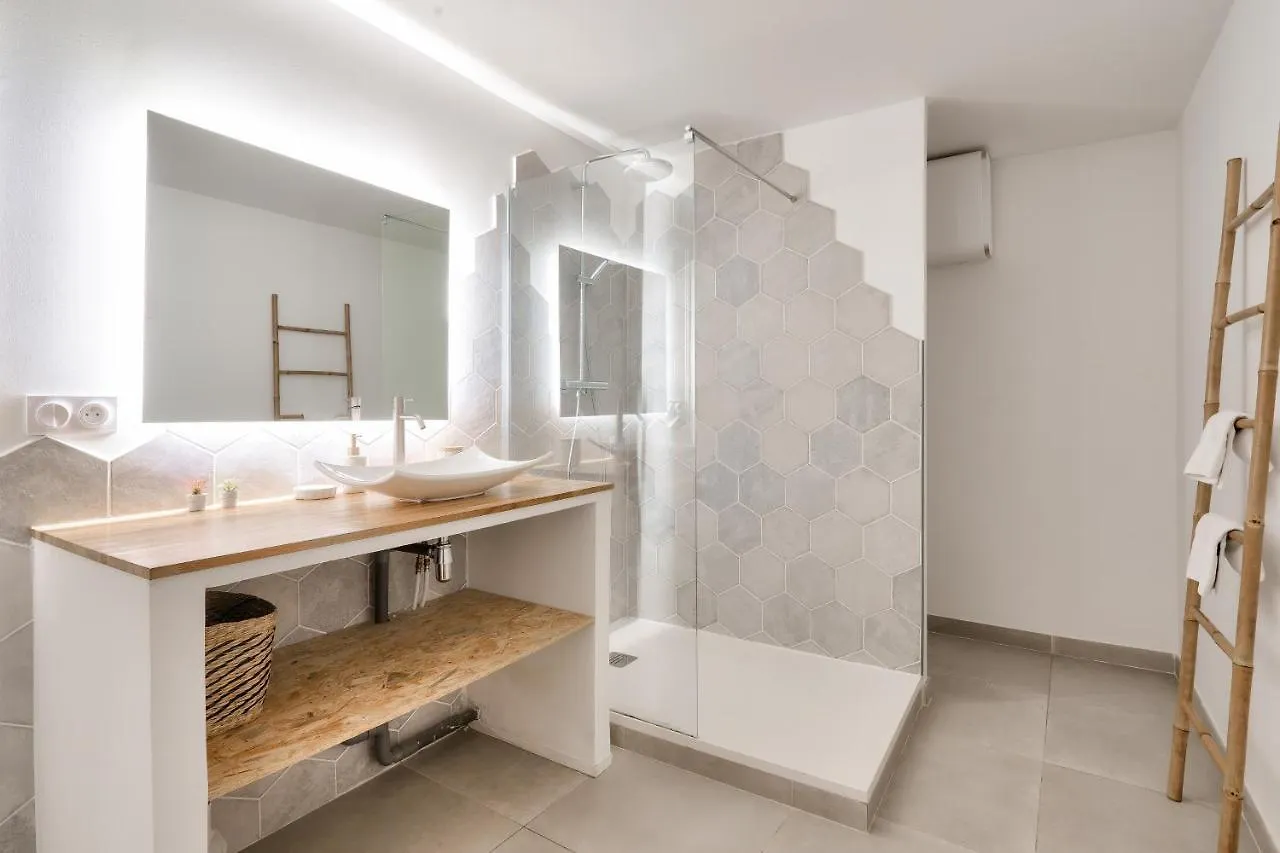 Nocnoc - Le Palme Apartment Marseille 0*,  France